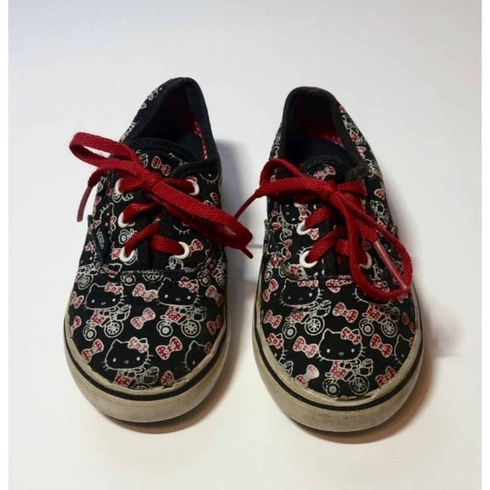Vans Hello Kitty size 8.5 Toddler